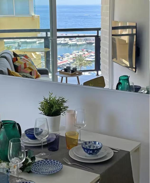 Charming Sea View Hideaway At Marbella's Marina *