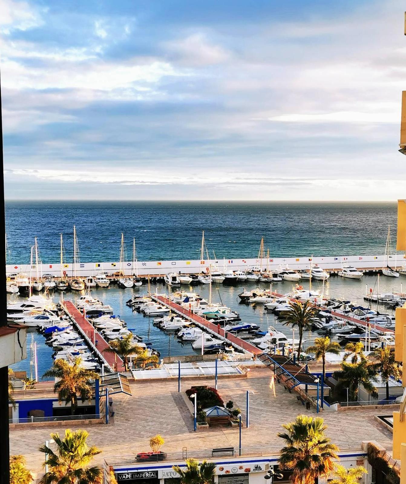 Charming Sea View Hideaway At Marbella's Marina *